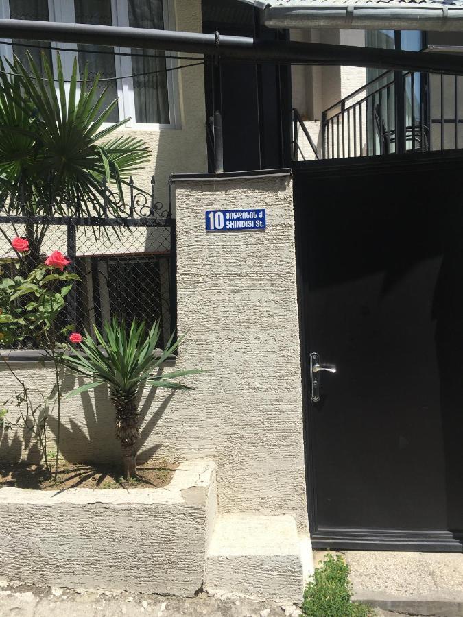 10 Shindisi Street,Tbilisi Apartment Luaran gambar