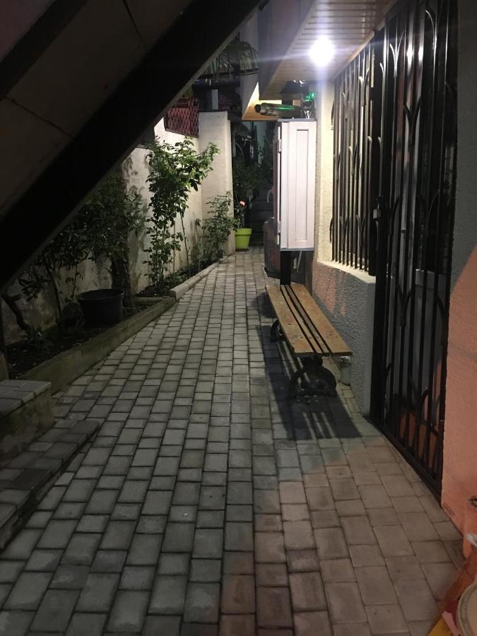10 Shindisi Street,Tbilisi Apartment Luaran gambar