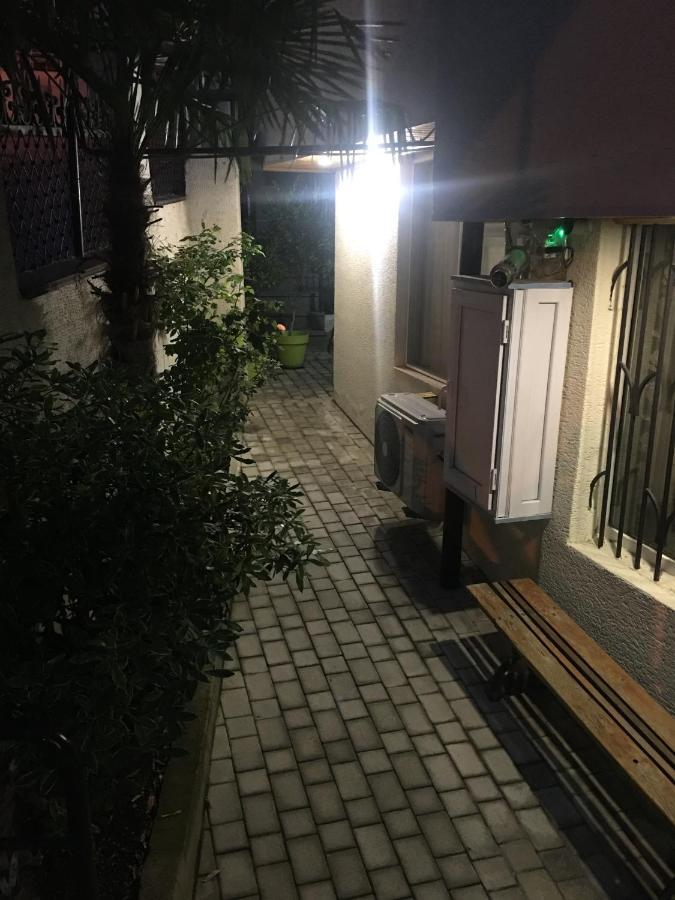 10 Shindisi Street,Tbilisi Apartment Luaran gambar